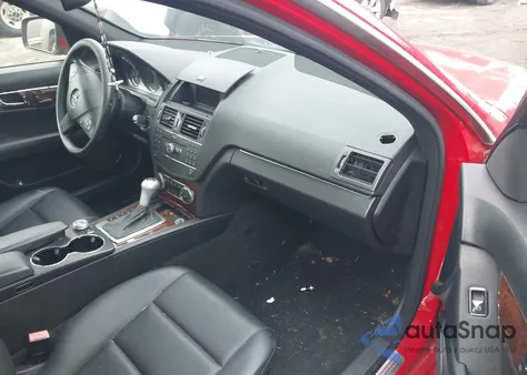 2009 Mercedes-Benz C 300 Luxury 4Matic/Sport 4Matic from USA, damaged, VIN WDDGF81X59F226686